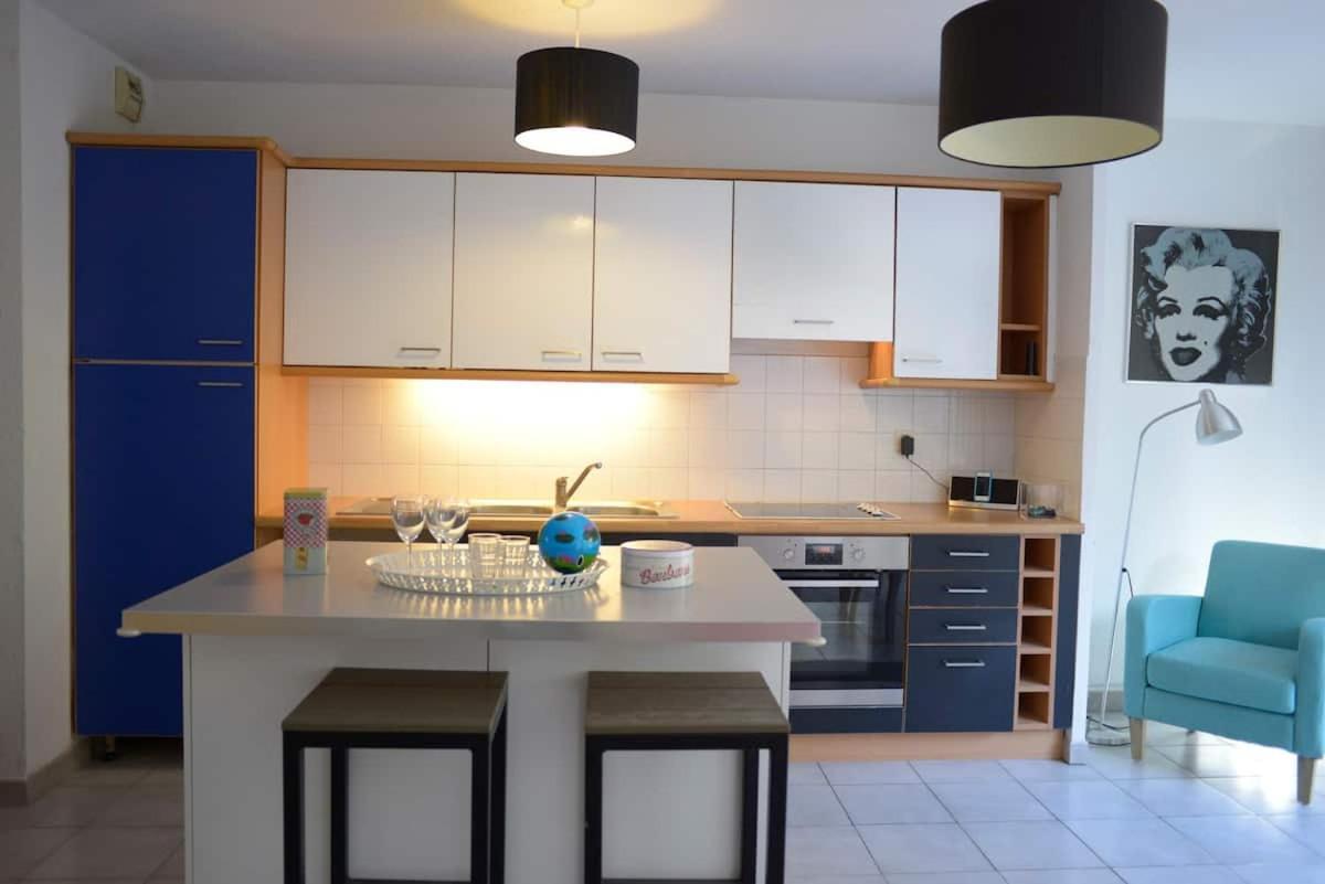 F3 Climatise-Terrasse 30 M2- Parking-Antigone Appartement Montpellier Buitenkant foto
